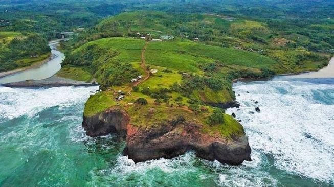 4 Rekomendasi Tempat Wisata Terkenal di Garut, Cocok untuk Liburan Keluarga