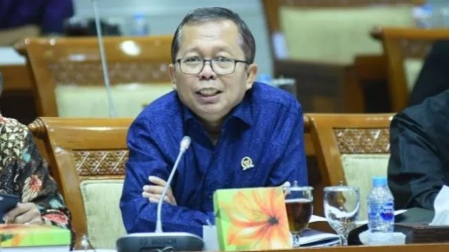 Jokowi Lantik Politikus PPP Arsul Sani Jadi Hakim Konstitusi Hari Ini