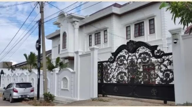 Penampakan Rumah Mewah Camat Kemuning Palembang, Berujung Hanya Diperiksa Inspektorat