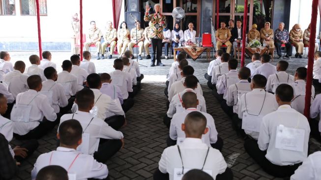 Penyerapan Tenaga Kerja SMK Digenjot Lewat Program Magang ke Jepang