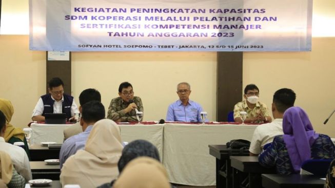 Perkuat Kapasitas SDM Koperasi dengan Pelatihan dan Sertifikasi