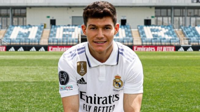 Resmi Comeback ke Real Madrid, Fran Garcia: Mimpi yang Jadi Nyata