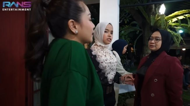 Momen Putri Ariani Main ke Rumah Raffi Ahmad (YouTube/Rans Entertainment)