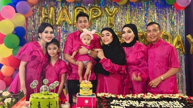 Potret pesta ultah Syifa adik Ayu Ting Ting (Instagram/@ayutingting92)