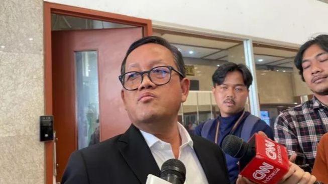 Chairman of the Nasdem Party DPP Sugeng Suparwoto.  (Suara.com/Novian)