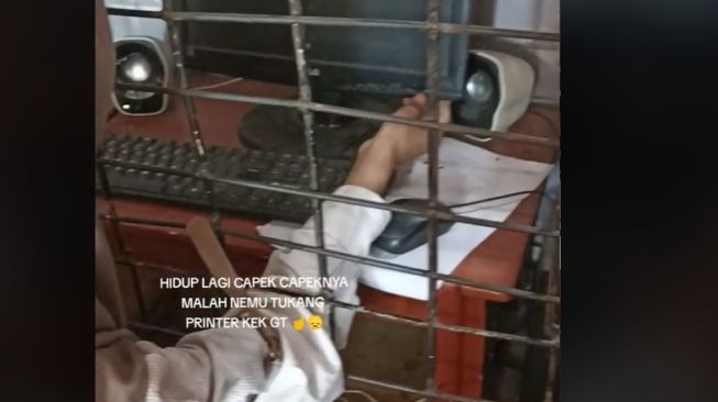 Trust Issue Parah, Fotokopian Ini Penjarakan Komputer dan Printer: Kena Kasus Apa?