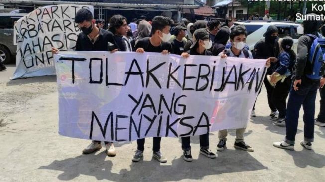 Parkir Berbayar di Kampus Unpri Medan Bikin Resah Mahasiswa, Protes Malah Terancam Dipecat