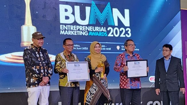 Bawa UMKM Naik Kelas, Pertamina Sabet Penghargaan di Ajang BUMN Entrepreneurial Marketing Award 2023