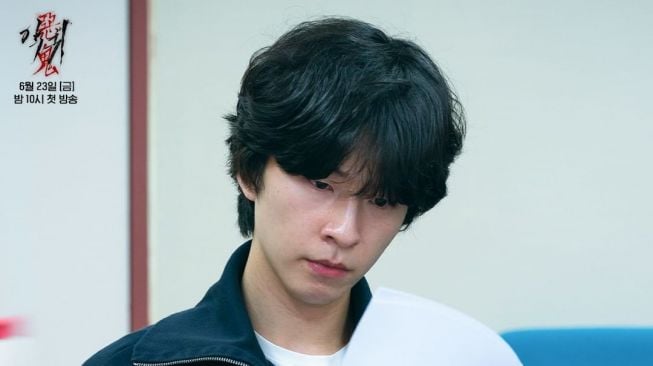 5 Potret Hong Kyung di Revenant, Jadi Detektif di Drama Revenant