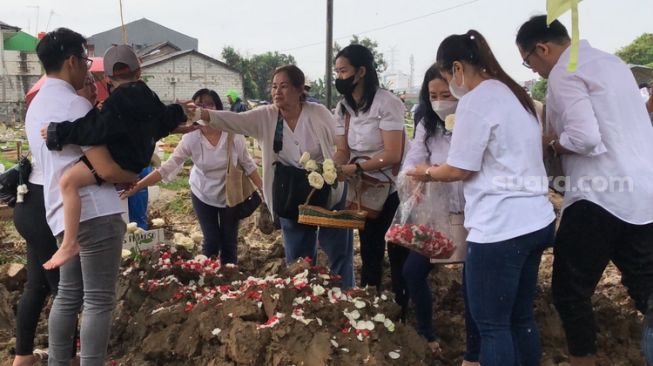 Berencana Laporkan Pelaku Tabrak Lari dengan Pasal 338 atau 340, Keluarga Moses Tunggu Penyelidikan Kepolisian