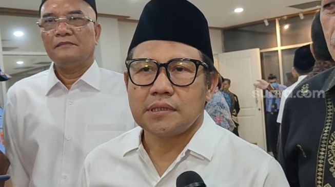 DPR Berangkatkan 40 Anggota Dewan Ke Arab Untuk Awasi Haji, Klaim Tak Semua Pakai Pesawat Garuda