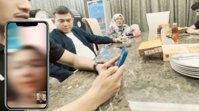 Momen Atta dan Aurel Labrak Pembully Ameena (YouTube/AH)