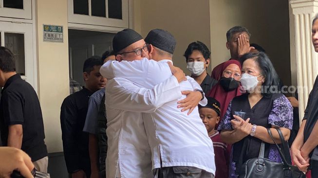 Suasana di rumah duka ibu Michelle Joan kawasan Jagakarsa, Jakarta Selatan pada Minggu (18/6/2023) [Suara.com/Tiara Rosana]