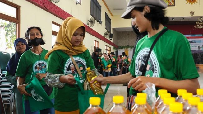 Kajol Indonesia Gelar Bazar Murah di Bandung Timur