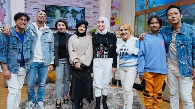 Potret Kebersamaan Putri Ariani dan Pedangdut (Instagram/@arianinismaputri)