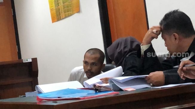 Tampang Pelaku Mutilasi Angela, Ecky Listiantho Saat Memohon Belas Kasihan di Depan Majelis Hakim