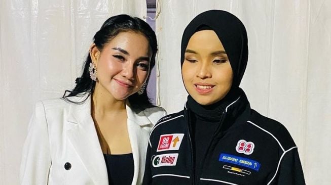 Potret Kebersamaan Putri Ariani dan Pedangdut (Instagram/@arianinismaputri)