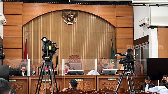 Anggota LPSK Abdanve Nova saat bersaksi di sidang kasus penganiayaan David Ozora di PN Jakarta Selatan. (Suara.com/Rakha)