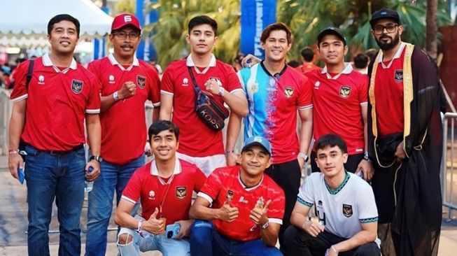 Artis Nonton Langsung Indonesia vs Argentina (Instagram/@putrasiregarr17)