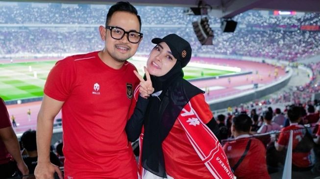 Artis Nonton Langsung Indonesia vs Argentina (Instagram/@shandypurnamasari)