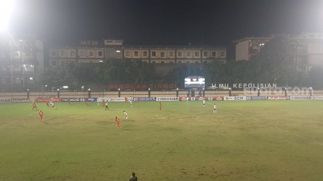  Pertandingan uji coba jelang Liga 1 2023/2024 antara RANS Nusantara FC vs Persija Jakarta di Stadion PTIK, Jakarta, Rabu (21/6/2023). (Suara.com/Adie Prasetyo Nugraha).