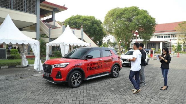 Unit test drive kendaraan Daihatsu Daihatsu Goes to Campus (DGTC) 2023 [PT ADM].