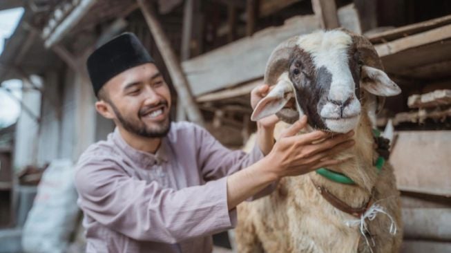 Boleh Gak Sih Non Muslim Ikut Kurban Saat Idul Adha? Begini Penjelasannya