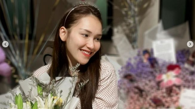  Potret ulang tahun Ayu Ting Ting ke-31 (Instagram/@ayutingting92)