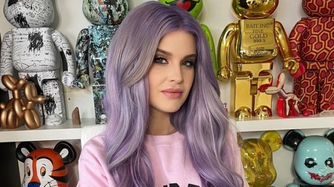  Artis yang Operasi Potong Lambung (Instagram/@kellyosbourne)