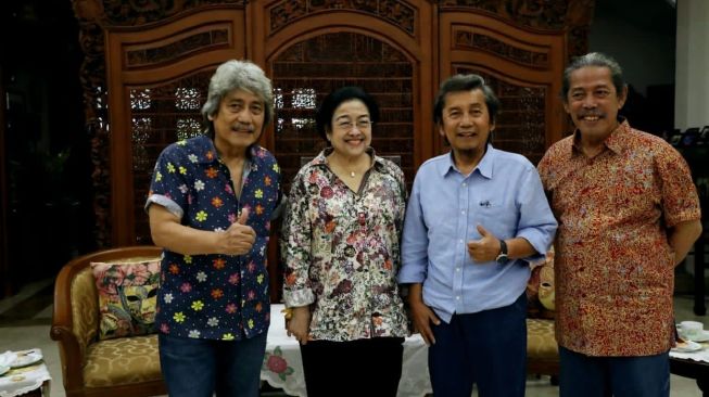 Terima Kedatangan Grup Legendaris, Megawati dan Bimbo Bahas dan Kenang Masa Lalu