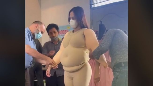 Viral Proses Pasang Prostetik Badan Super Gemuk, Ini Alasan Syifa Hadju Tak Naikkan Berat Badan di Film Terbaru