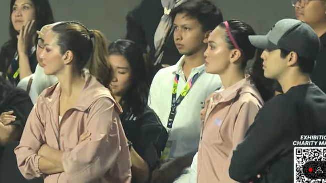 Maxiem Boutier Bawa Bunga hingga Peluk Luna Maya di Lagi Lagi Tenis, Netizen Doakan Semoga Berjodoh