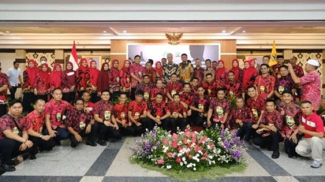 Bupati Gowa Adnan Purichta Ichsan beserta Wakil Bupati Gowa Abdul Rauf Malaganni, jajaran Forkopimda, serta kepala desa dan lurah di Kabupaten Gowa melakukan studi tiru di Provinsi Jawa Tengah pada Kamis, 22 Juni 2023 [SuaraSulsel.id/Humas Pemkab Gowa]