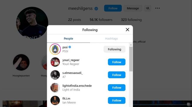 Pemain keturunan Indonesia, Mees Hilgers mem-follow Instagram PSSI. [Tangkapan layar/IG/@meeshilgerss]