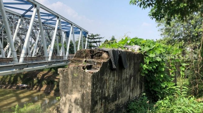 Menengok Benda Bersejarah Berusia Ratusan Tahun di Kali Bekasi