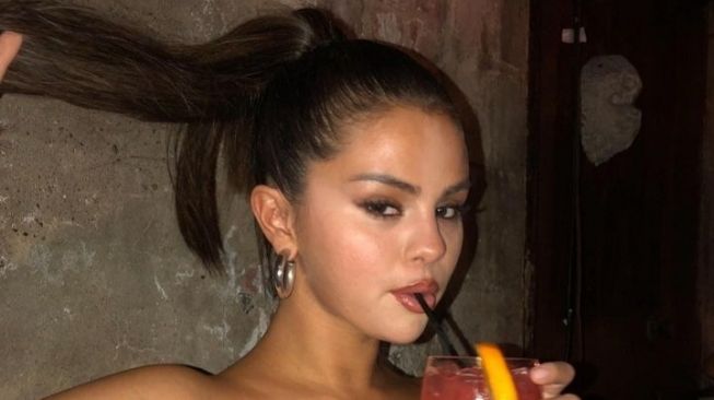 Sempat Diisukan Pacaran, Selena Gomez Kini Unfollow Zayn Malik