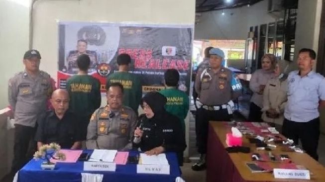 Polisi Ciduk 3 Pelaku Penggelapan Mobil Rental, Seorang Perempuan