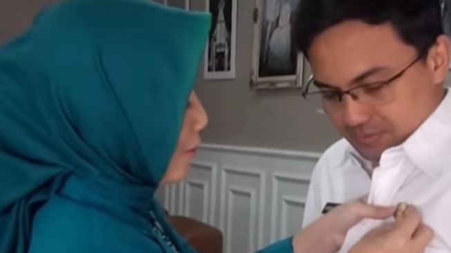 Potret Dine Mutiara sebagai ibu pejabat (Instagram/@dine.pearl)