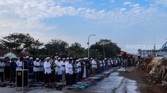 Bacaan Niat Salat Idul Fitri dan Tata Cara Salat Id