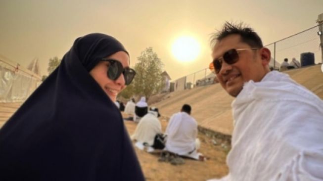 Hanung Bramantyo dan Zaskia Adya Mecca [Instagram/@hanungbramantyo]