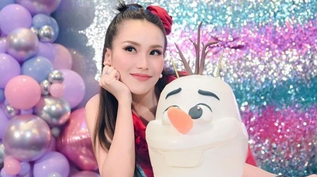 Artis Indonesia Diboikot Warganet (Instagram/@ayutingting92)