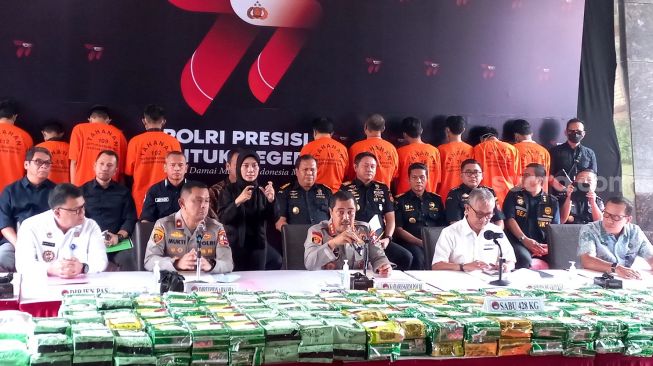 Bareskrim Polri Ungkap Peredaran 428 Kg Sabu dan 162 Ribu Pil Ekstasi Asal Belanda