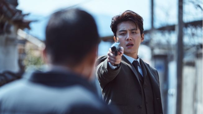 3 Alasan Harus Nonton 'The Childe', Film Debut Kim Seon Ho yang Brutal