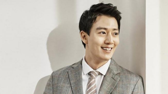 3 Film Thriller Kim Rae Won, Bintang Utama di Drama Korea The First Responders 2