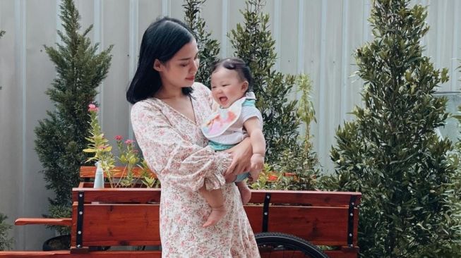 5 Tips Parenting ala Mom Influencer Shiva Maharani untuk Ibu Muda