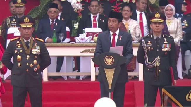 Jokowi: Polri Ibarat Sapu Lidi, Harus Bersih dan Lurus