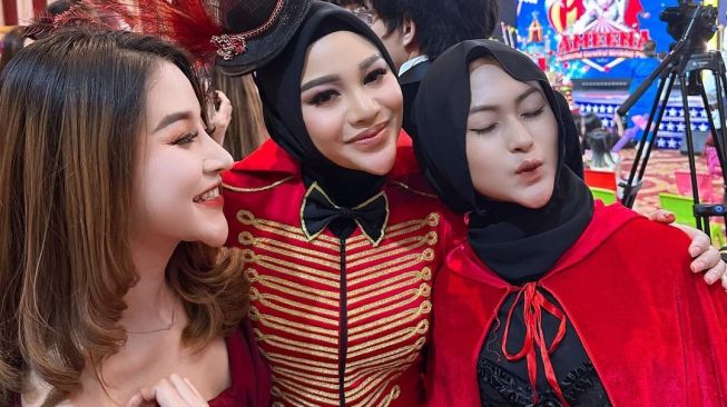 Kenalan Dengan Kalila Rifdaa Tiktokers Yang Diajak Atta Halilintar Gabung Ke Manajemennya 