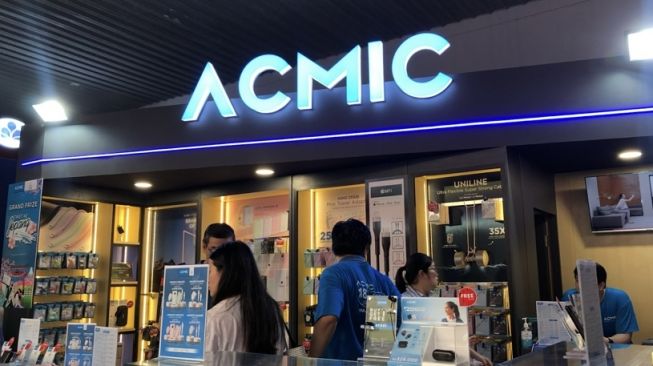 ACMIC, brand gadget accessories di bawah naungan Tjufoo, meramaikan Jakarta Fair 2023 dengan penawaran menarik, termasuk buy 1 get 1 untuk inovasi terbaru kabel fast-charging Uniline.