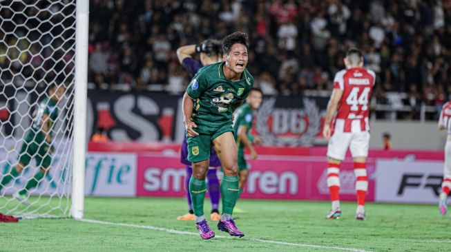 Menang di Laga Pembuka, Pelatih Persebaya Blak-blakan Soal Target Musim Ini