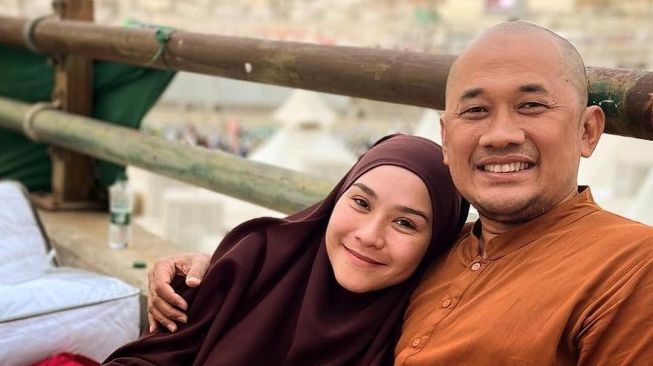 Potret Pasangan Artis saat Jalani Ibadah Haji (Instagram/@hanungbramantyo)